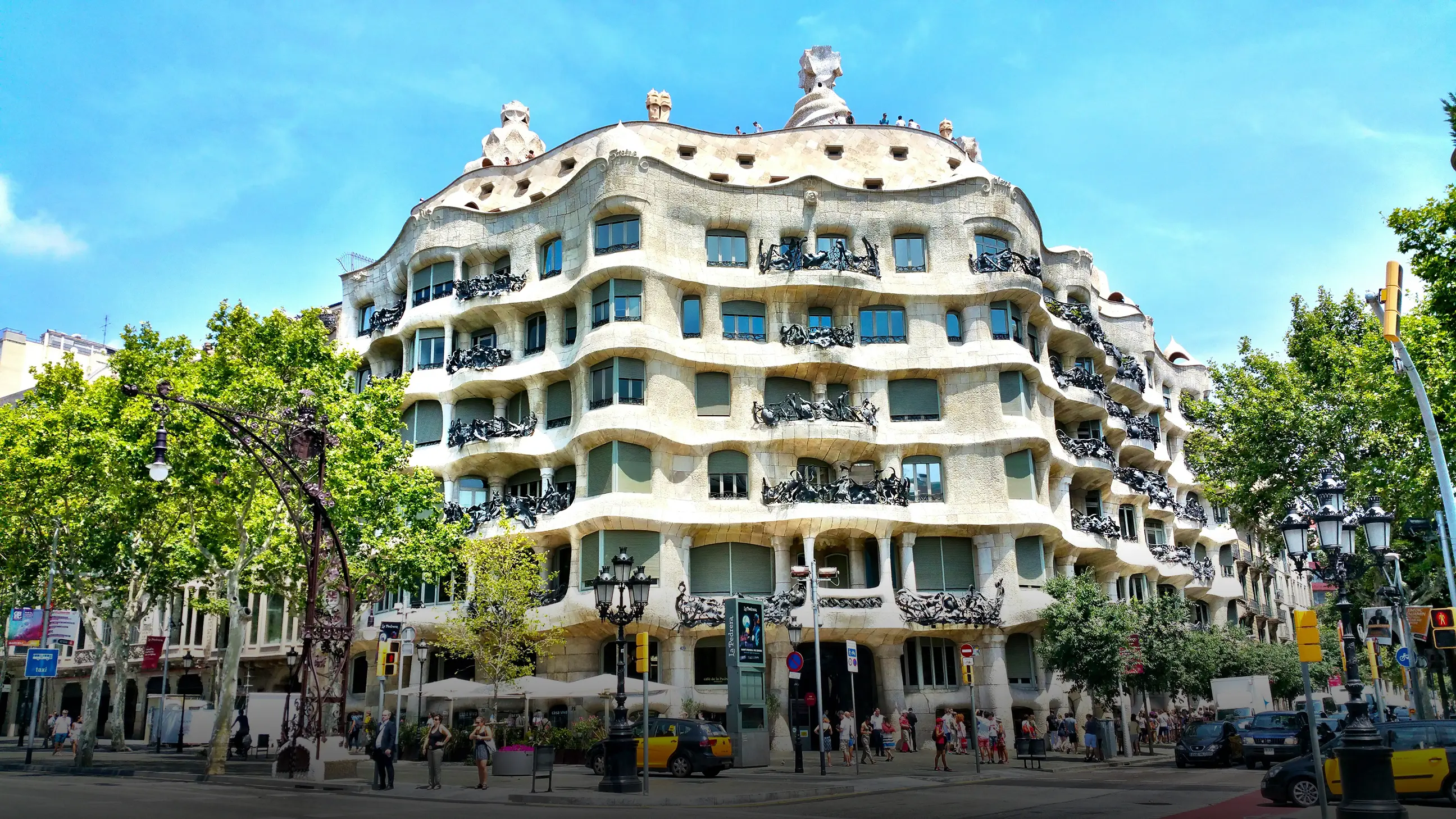 Casa Milà (Casa Milà)